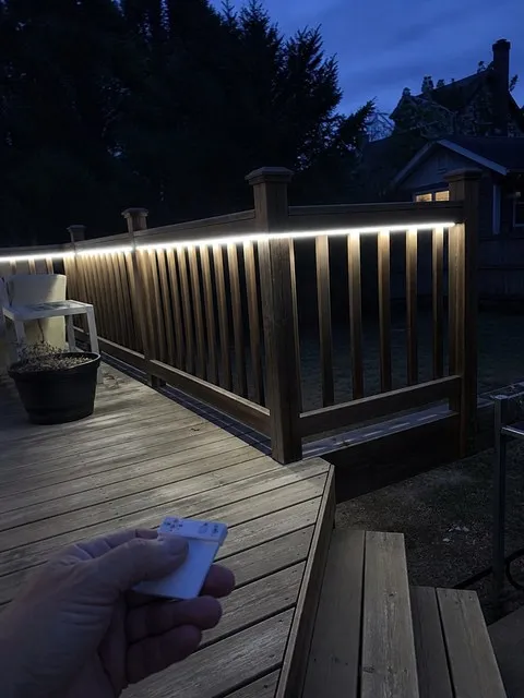 Using the remote with deck strip lighting