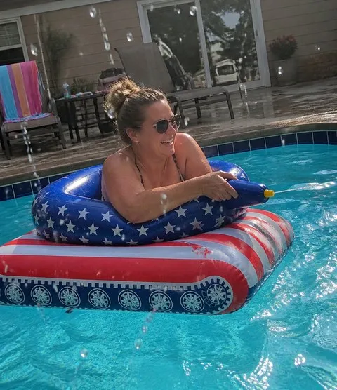 Backyard pool splash game with the inflatable tank