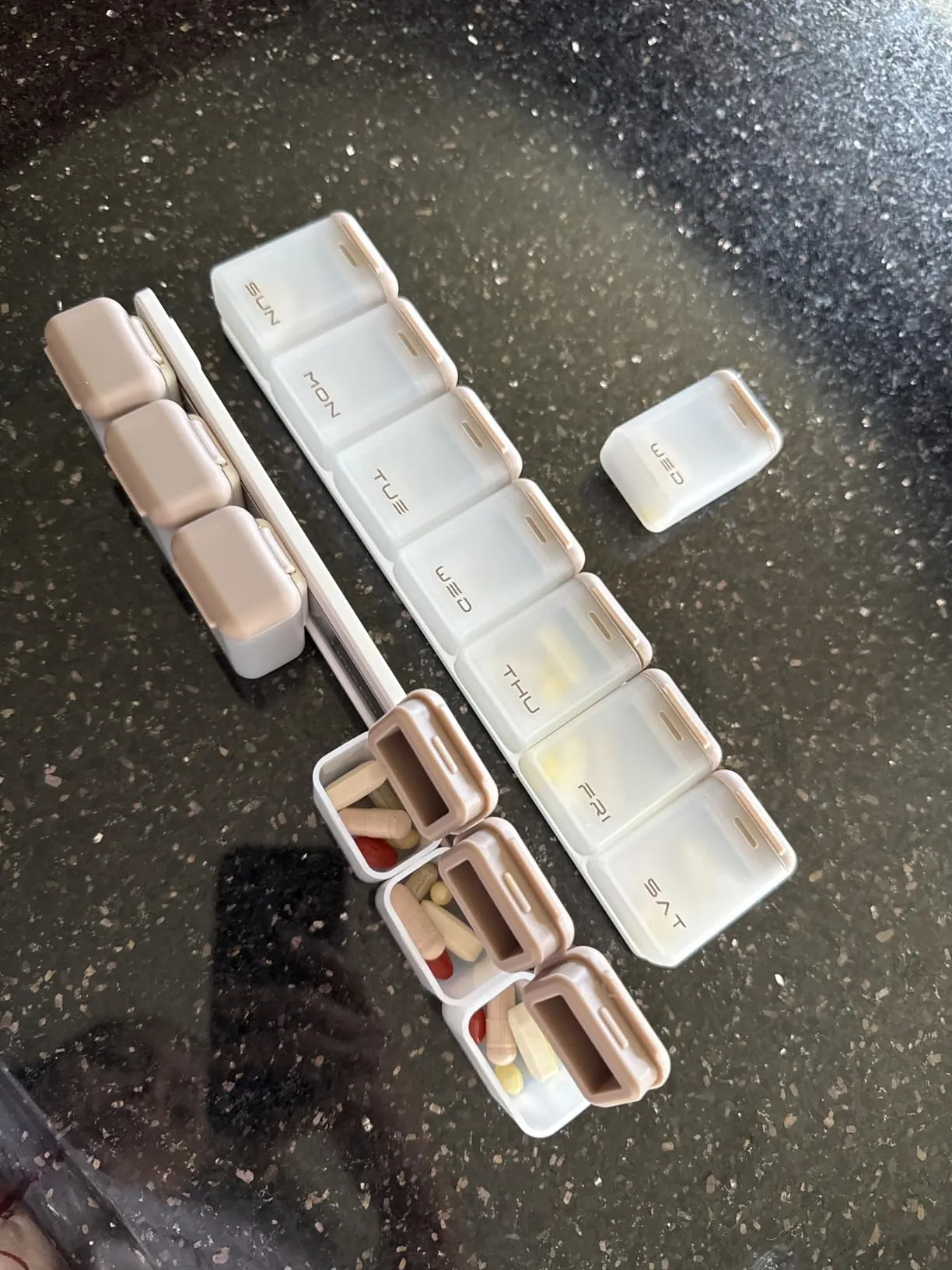 Effective & efficient pill organizer!
