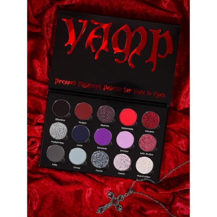 🔥Last Day 50% OFF🖤Gothic-style Halloween Vamp Magnetic Palette👁