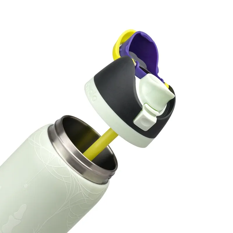 Close view of the purple flip cap, white drinking spout, carry loop, and straw