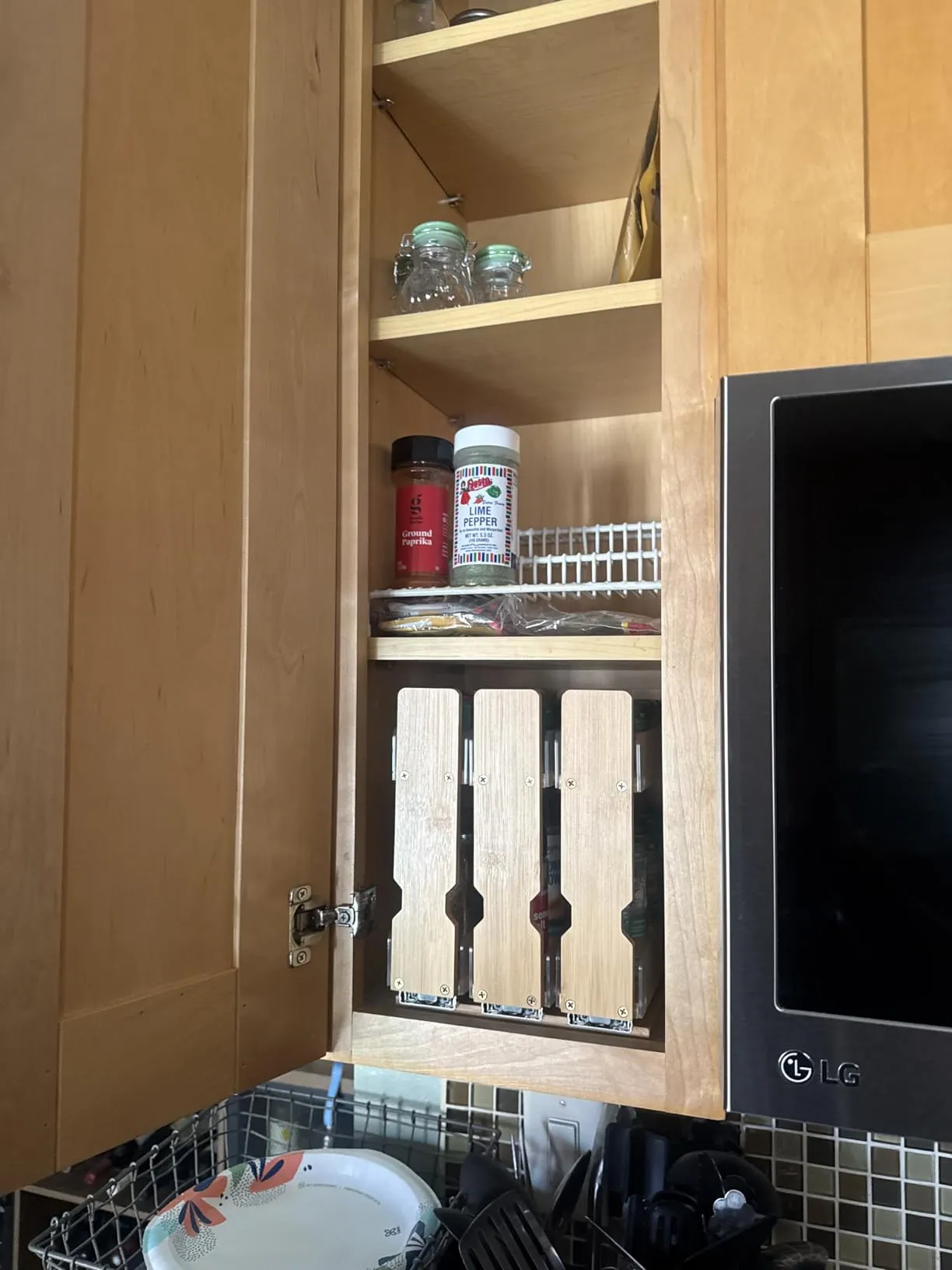 Really good for a narrow space but only for regular size spice jars - the larger ones don’t fit