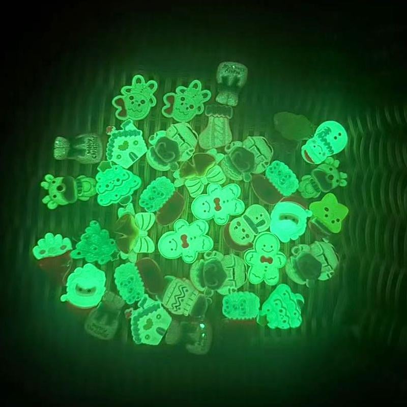 20/50 Glow-In-The-Dark Resin Christmas Decorative Bags, Santa Reindeer Snowflake Patterns, DIY Crafts Scrapbook Holiday Decoration 20/50 Glow-In-The-Dark Resin Christmas Decorative Bags, Santa Reindeer Snowflake Patterns, DIY Crafts Scrapbook Holiday Decoration