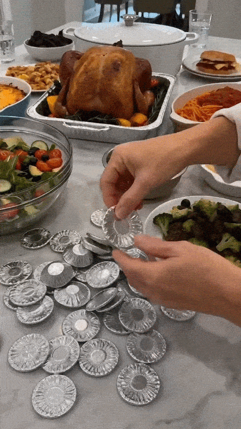 Expandable food cover stretching to fit a bowl
