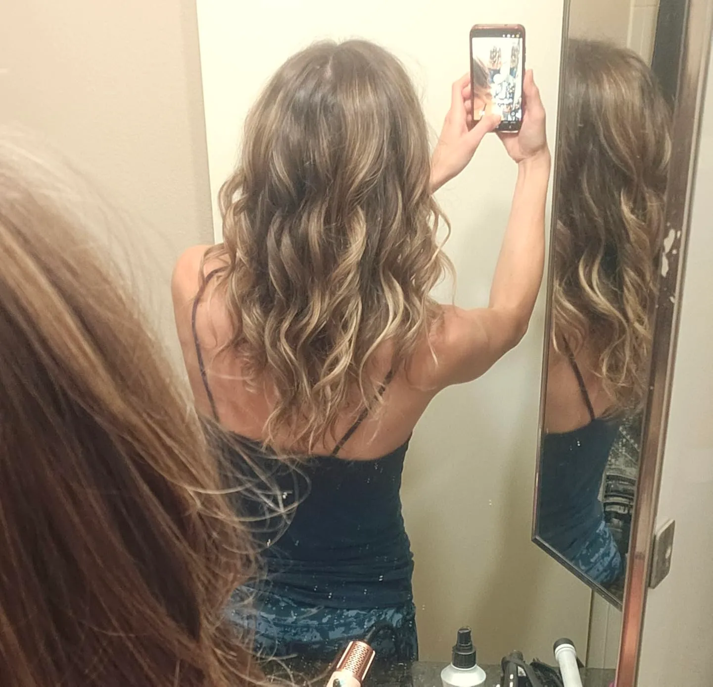 Quality product, my curls lasted for days! Great and inexpensive alternative to the Dyson!